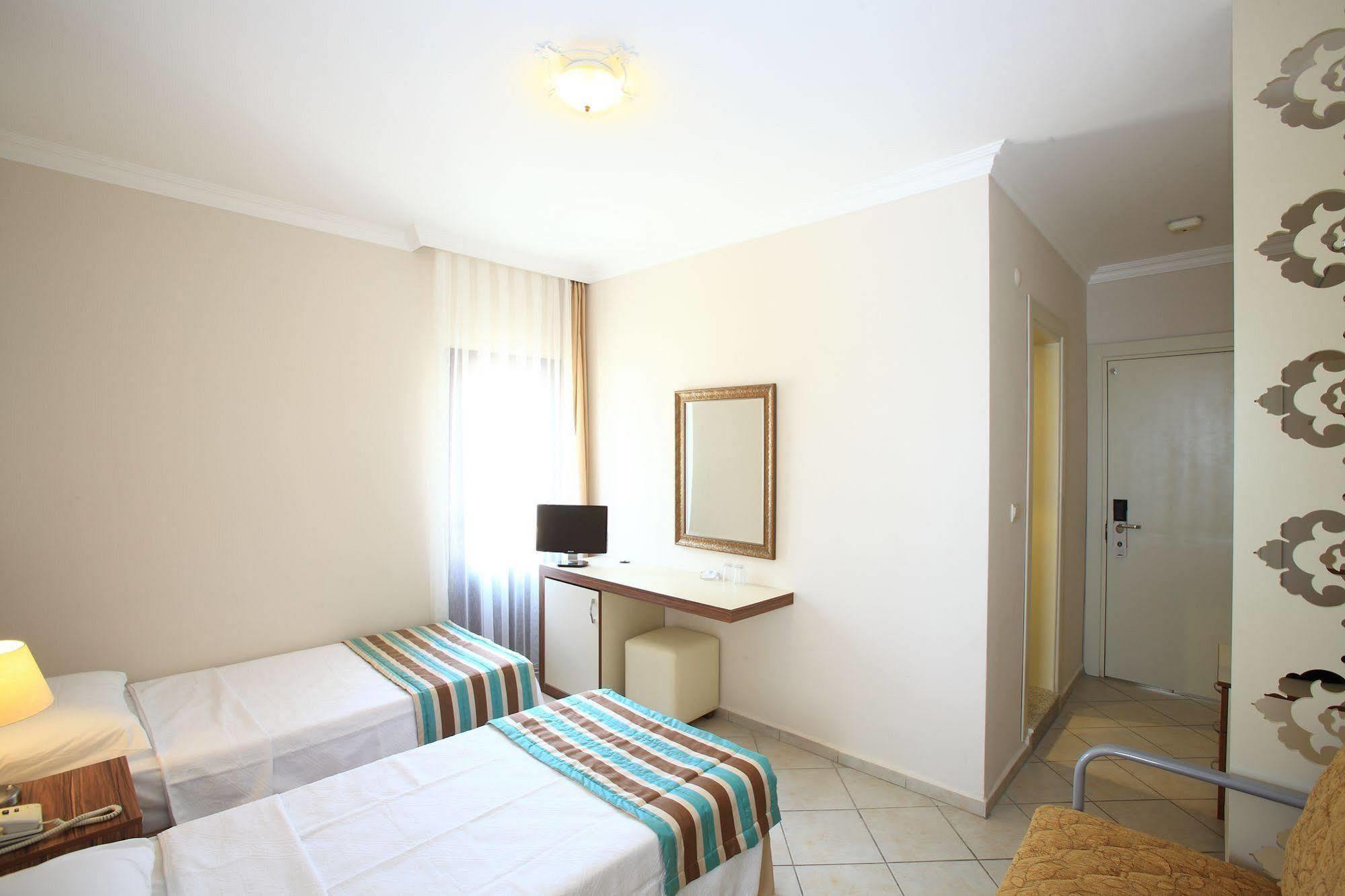Paloma Hotel Bodrum Buitenkant foto
