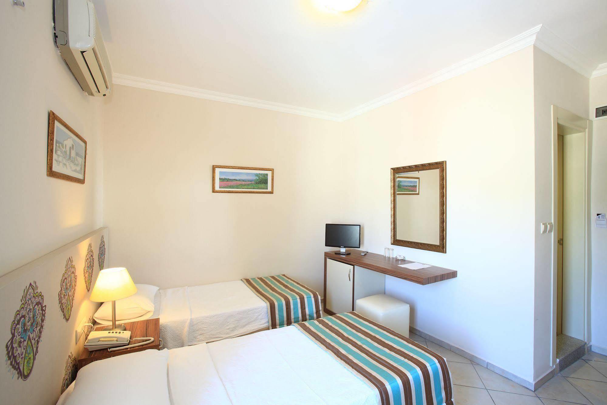 Paloma Hotel Bodrum Buitenkant foto